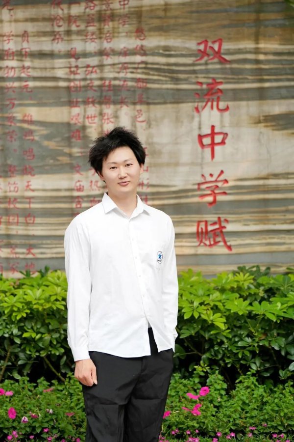 天美配资 “全程陪考”物理老师高考637分：钱包不保！不填志愿不占录取名额